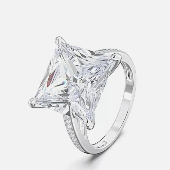 Princess Cut Cubic Zirconia 925 Silver Ring - Picture 2 of 4